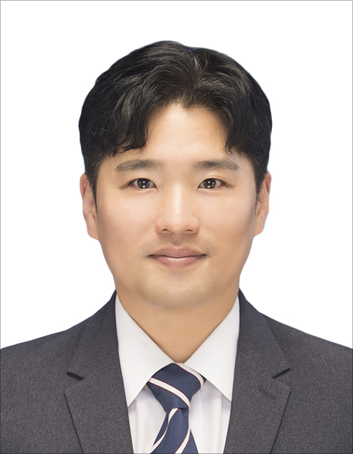 홍영준 사진